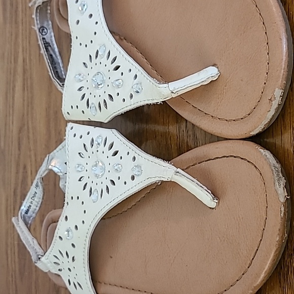 AEO girls summer sandal size 2.5 - Picture 5 of 7